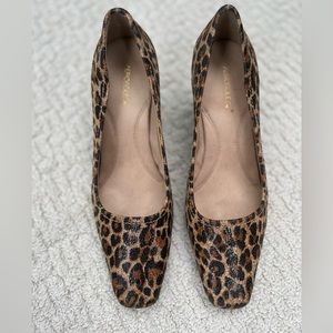 AEROSOLES Leopard Print Womens Pumps Heels.  Square Toe, comfort Fit.